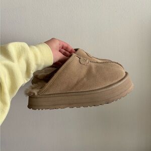 UGG Women’s Slippers